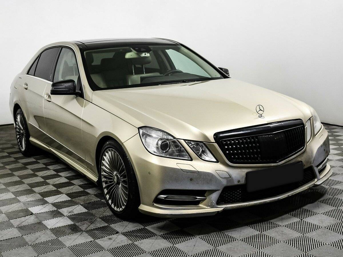 Mercedes-Benz E-Класс с пробегом — 2010 год. Фото: #2