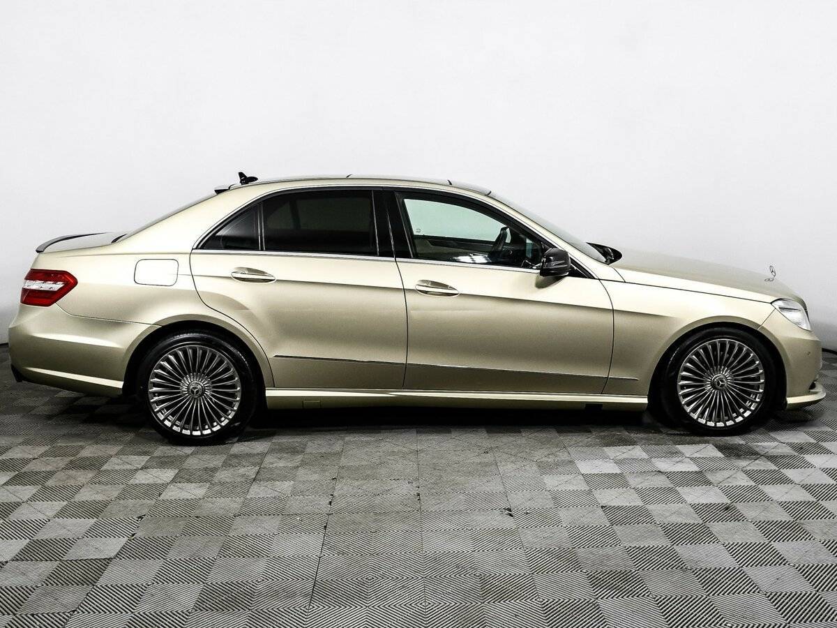 Mercedes-Benz E-Класс с пробегом — 2010 год. Фото: #3