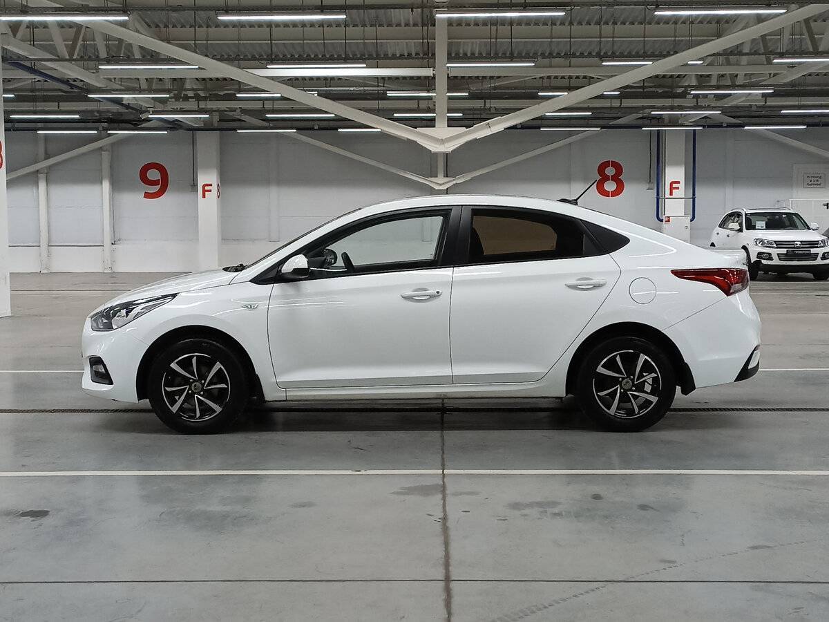 Hyundai Solaris с пробегом — 2017 год. Фото: #7