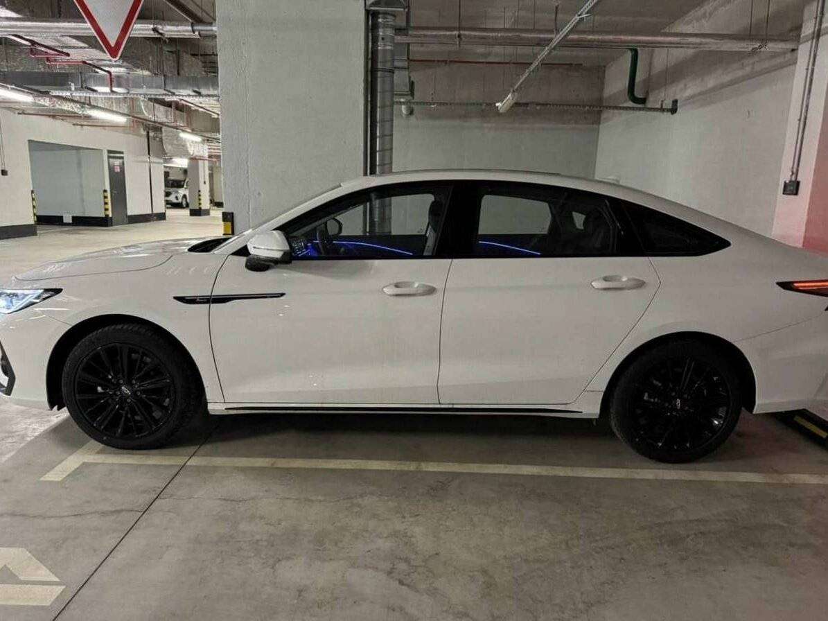 Chery Arrizo 8 с пробегом — 2024 год. Фото: #2