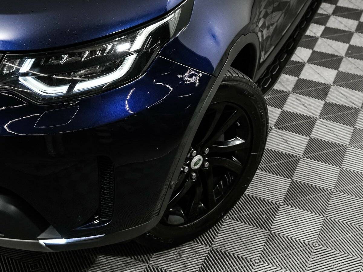 Land Rover Discovery с пробегом — 2018 год. Фото: #12