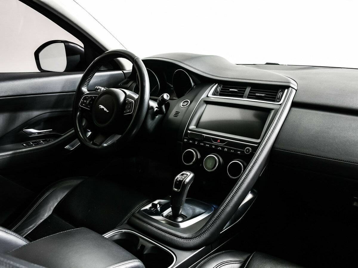 Jaguar E-Pace с пробегом — 2018 год. Фото: #8