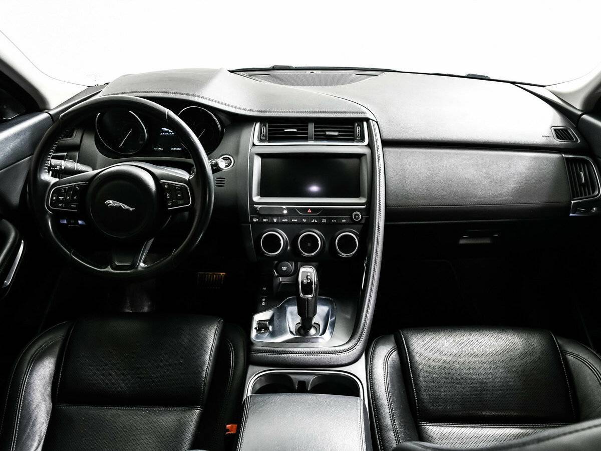 Jaguar E-Pace с пробегом — 2018 год. Фото: #10