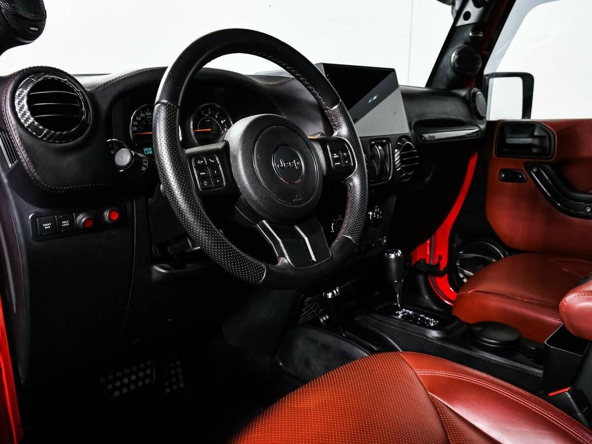 Jeep Wrangler с пробегом — 2014 год. Фото: #11