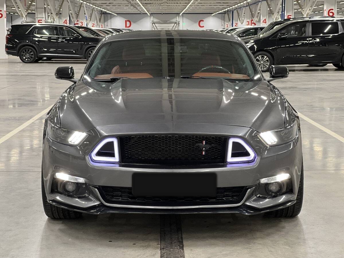 Ford Mustang с пробегом — 2016 год. Фото: #1