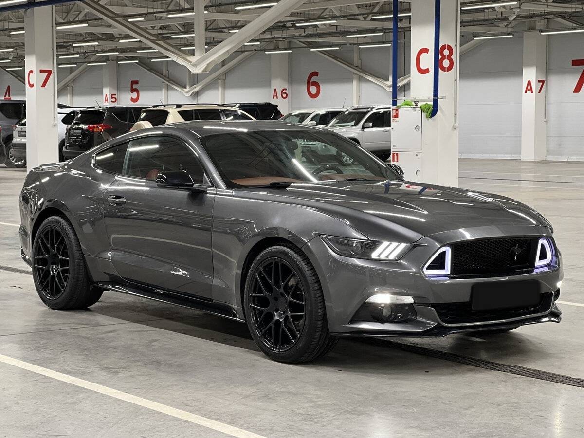 Ford Mustang с пробегом — 2016 год. Фото: #2