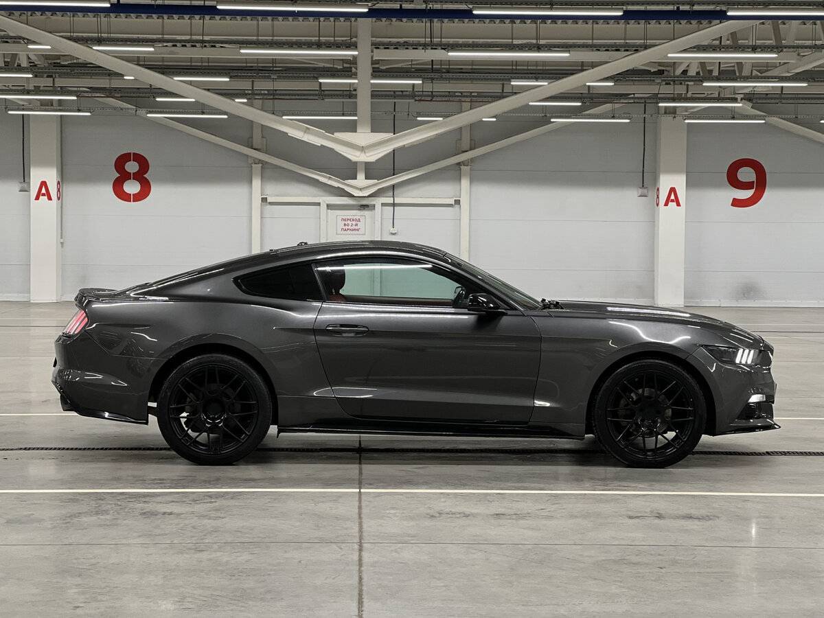 Ford Mustang с пробегом — 2016 год. Фото: #3