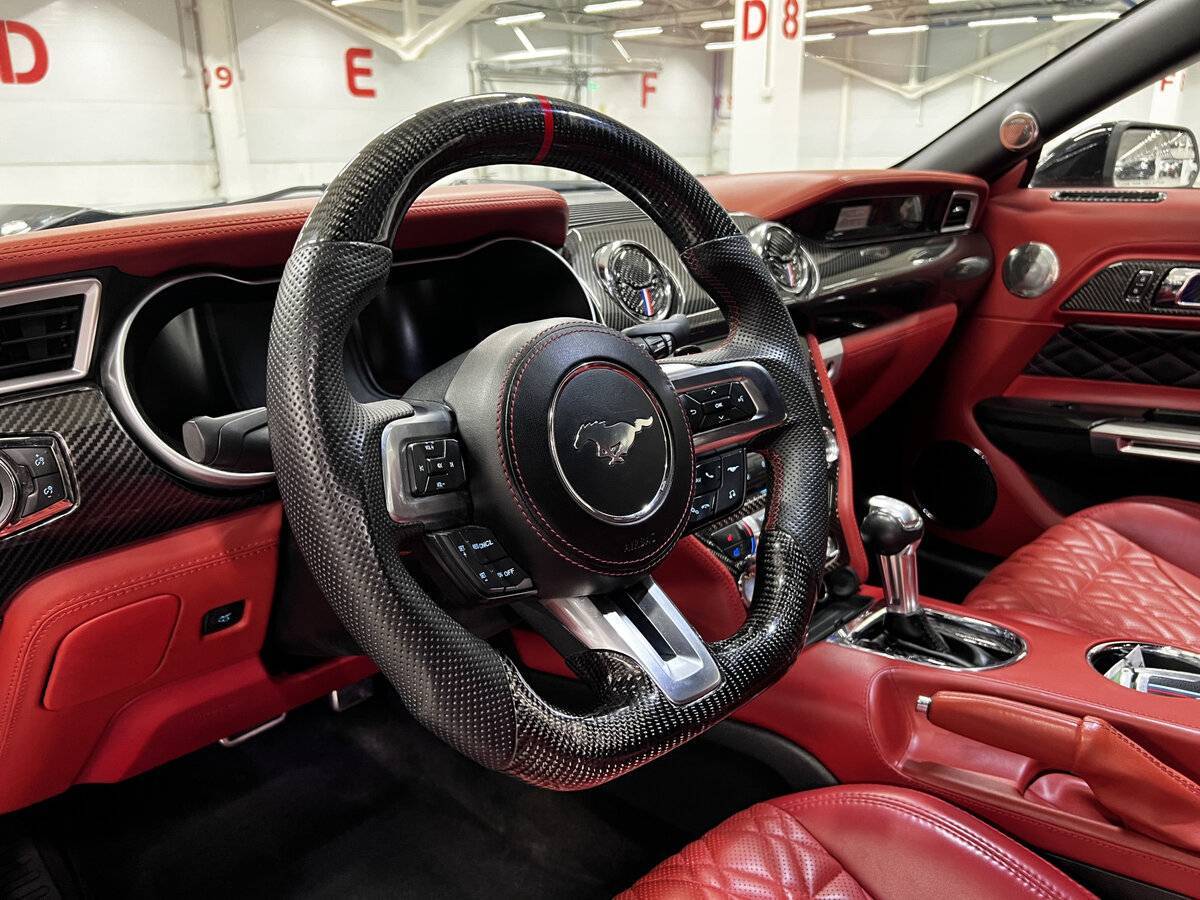 Ford Mustang с пробегом — 2016 год. Фото: #22