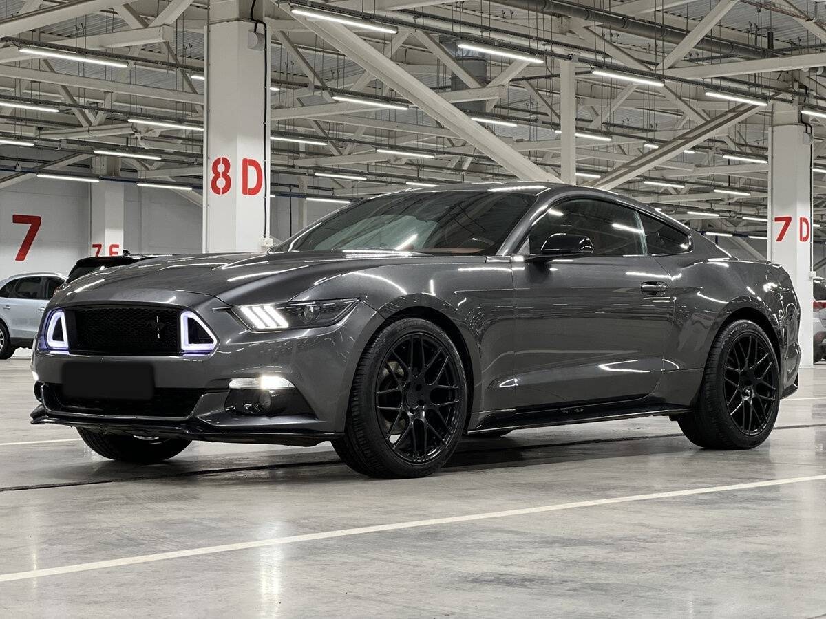 Ford Mustang с пробегом — 2016 год. Фото: #27