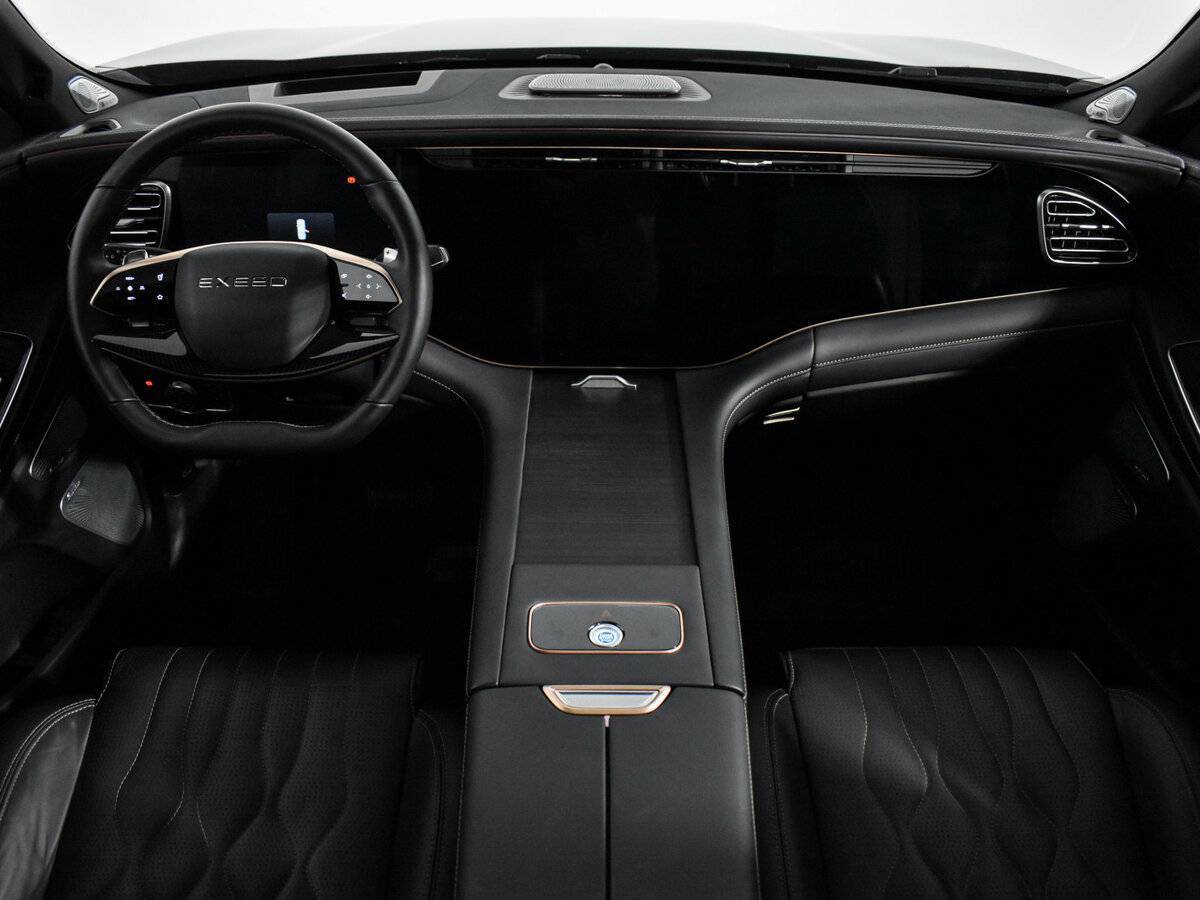 EXEED VX с пробегом — 2023 год. Фото: #13