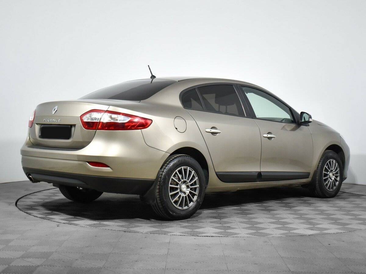 Renault Fluence с пробегом — 2013 год. Фото: #3