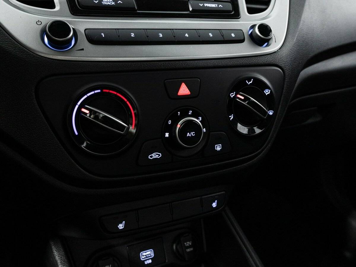 Hyundai Solaris с пробегом — 2019 год. Фото: #14