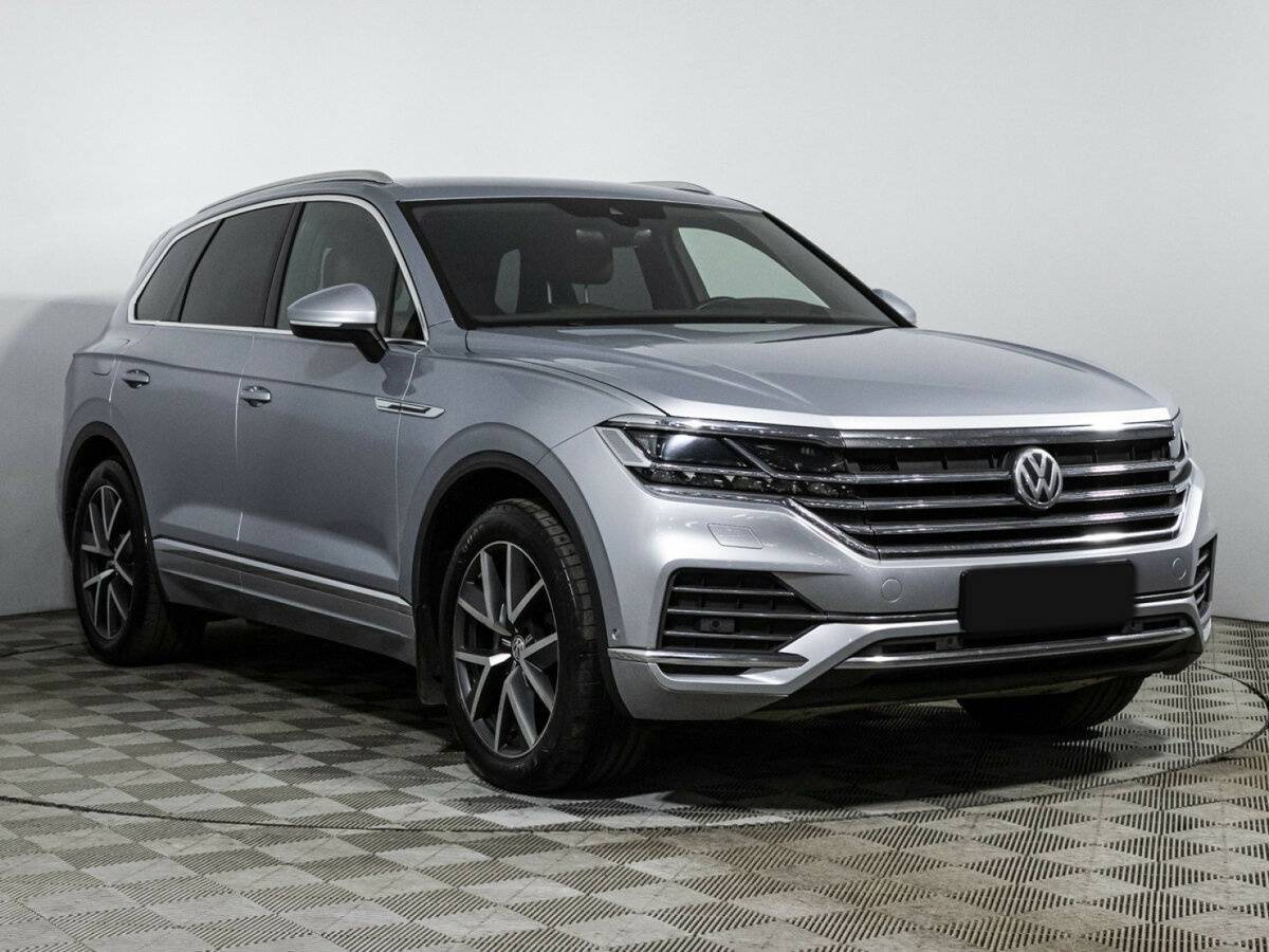 Volkswagen Touareg с пробегом — 2020 год. Фото: #2