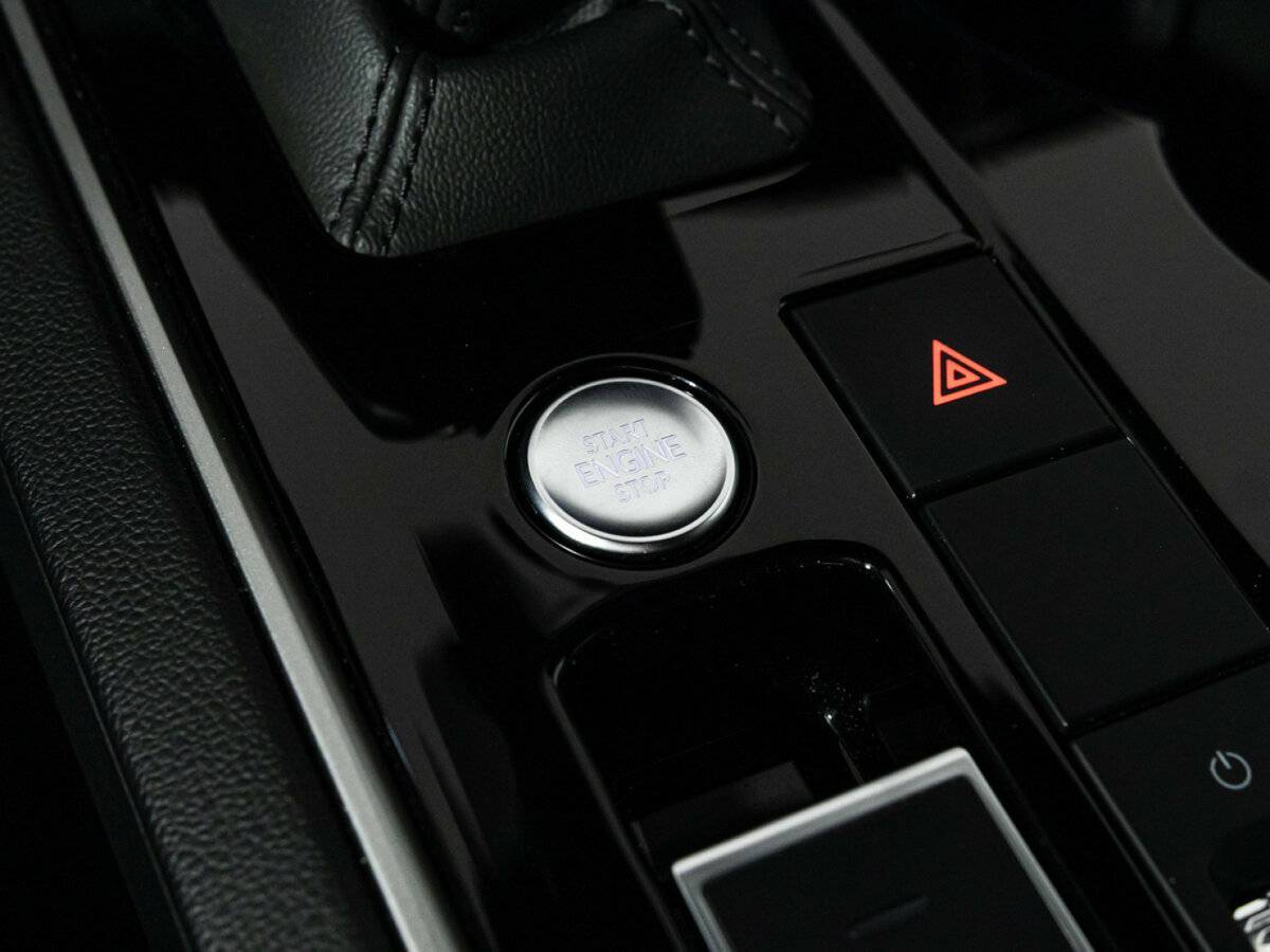 Volkswagen Touareg с пробегом — 2020 год. Фото: #27