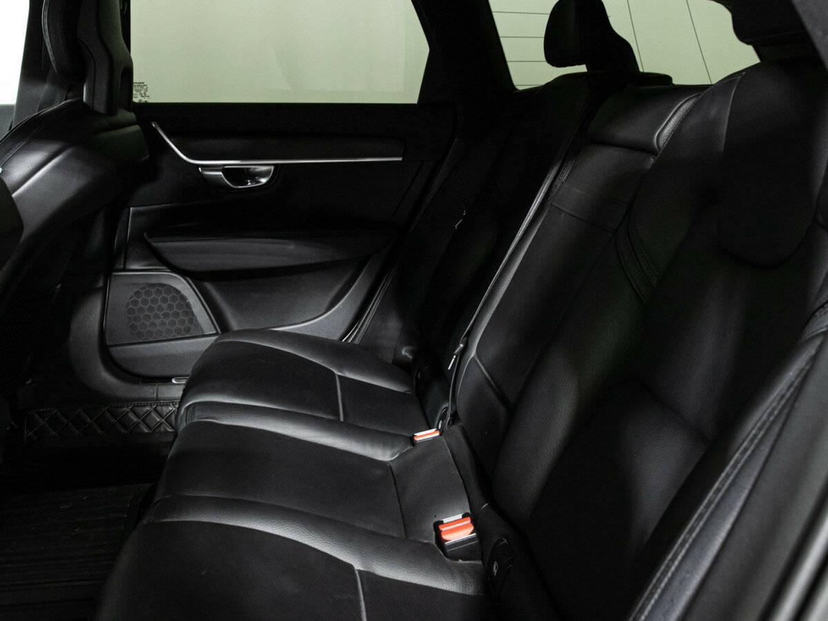 Volvo V90 Cross Country с пробегом — 2017 год. Фото: #8