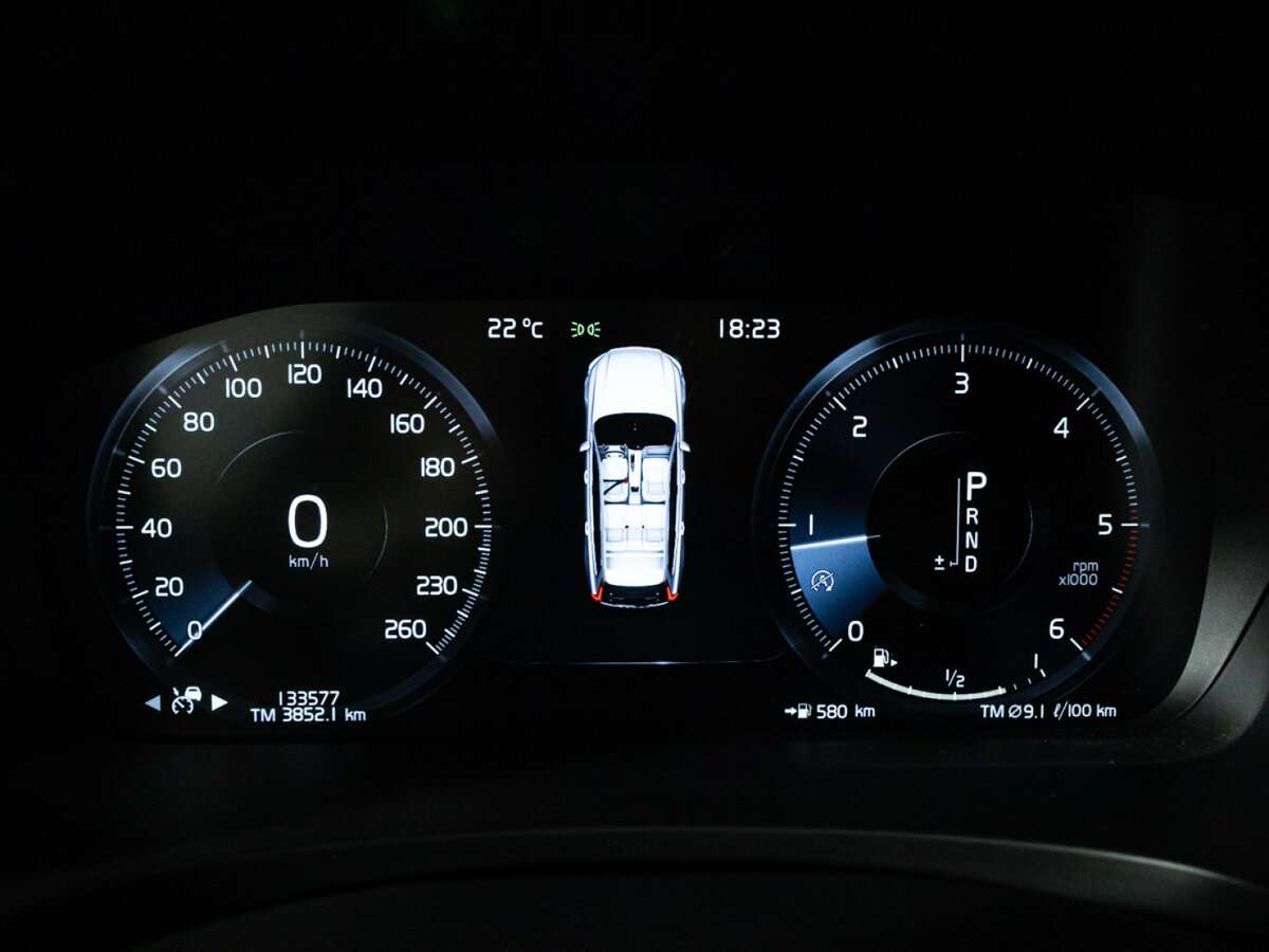 Volvo V90 Cross Country с пробегом — 2017 год. Фото: #10