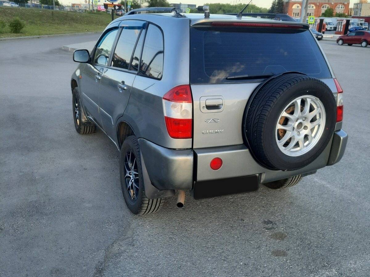 Chery Tiggo (T11) с пробегом — 2009 год. Фото: #4