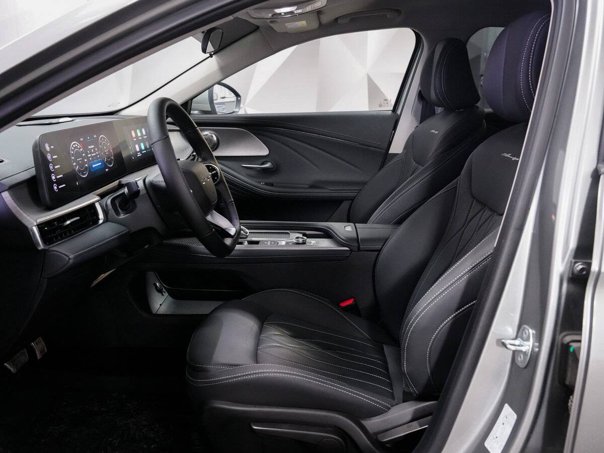 Chery Arrizo 8 с пробегом — 2024 год. Фото: #9