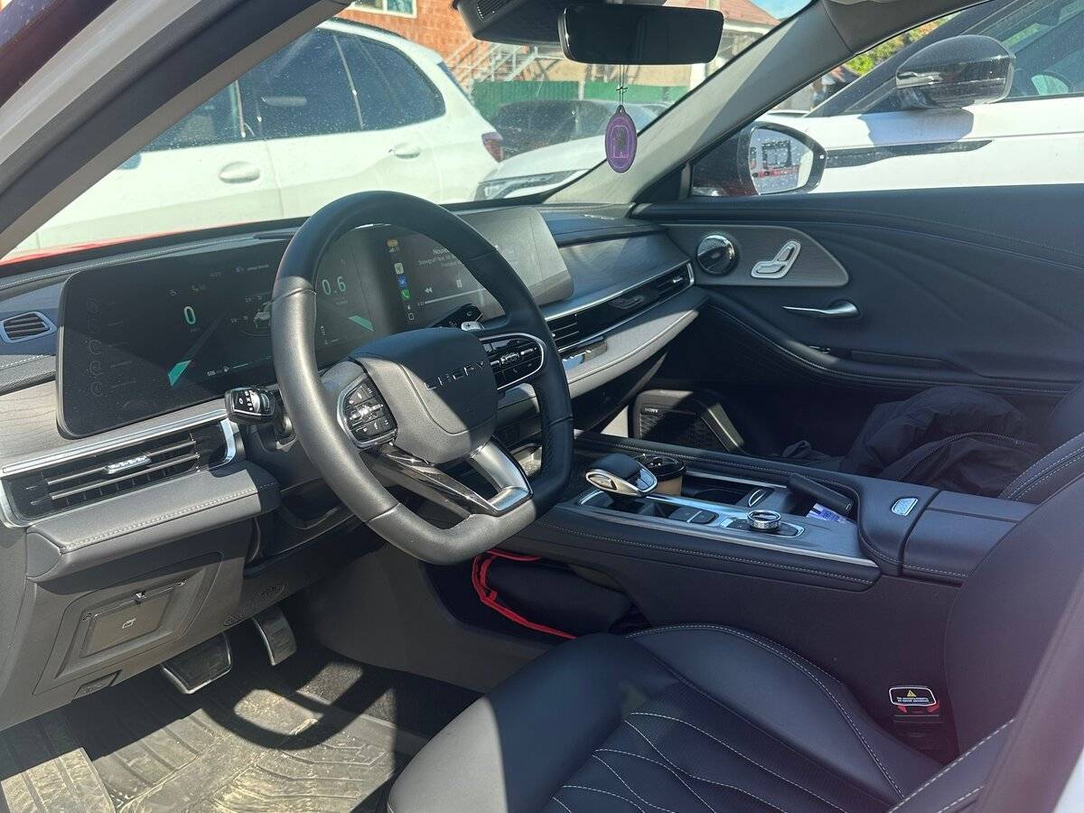 Chery Arrizo 8 с пробегом — 2023 год. Фото: #5