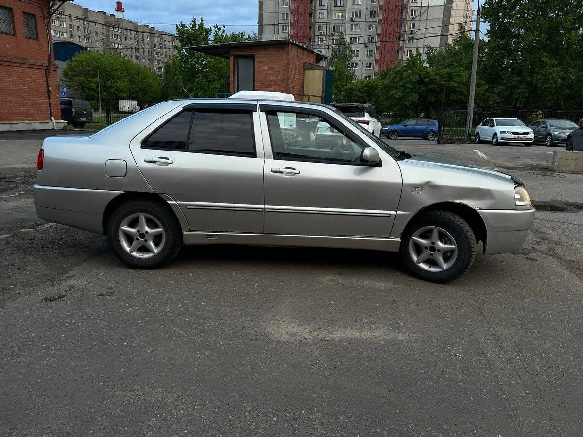 Chery Amulet (A15) с пробегом — 2006 год. Фото: #3