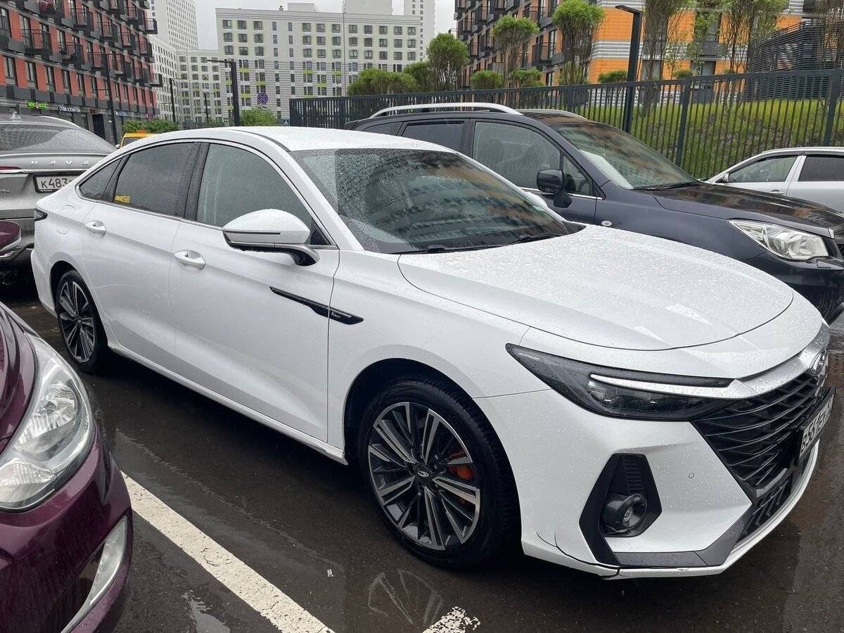 Chery Arrizo 8 с пробегом — 2023 год. Фото: #1