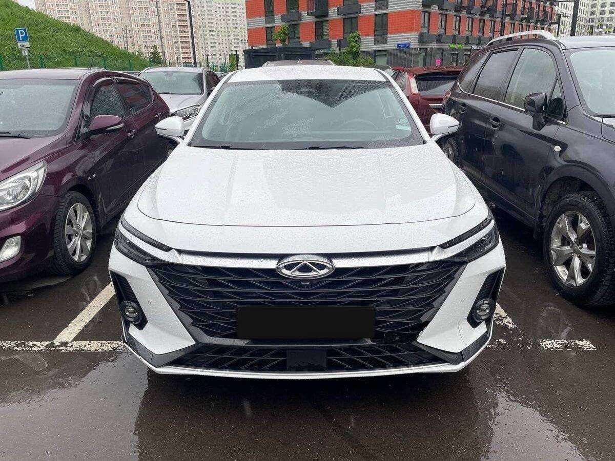 Chery Arrizo 8 с пробегом — 2023 год. Фото: #3