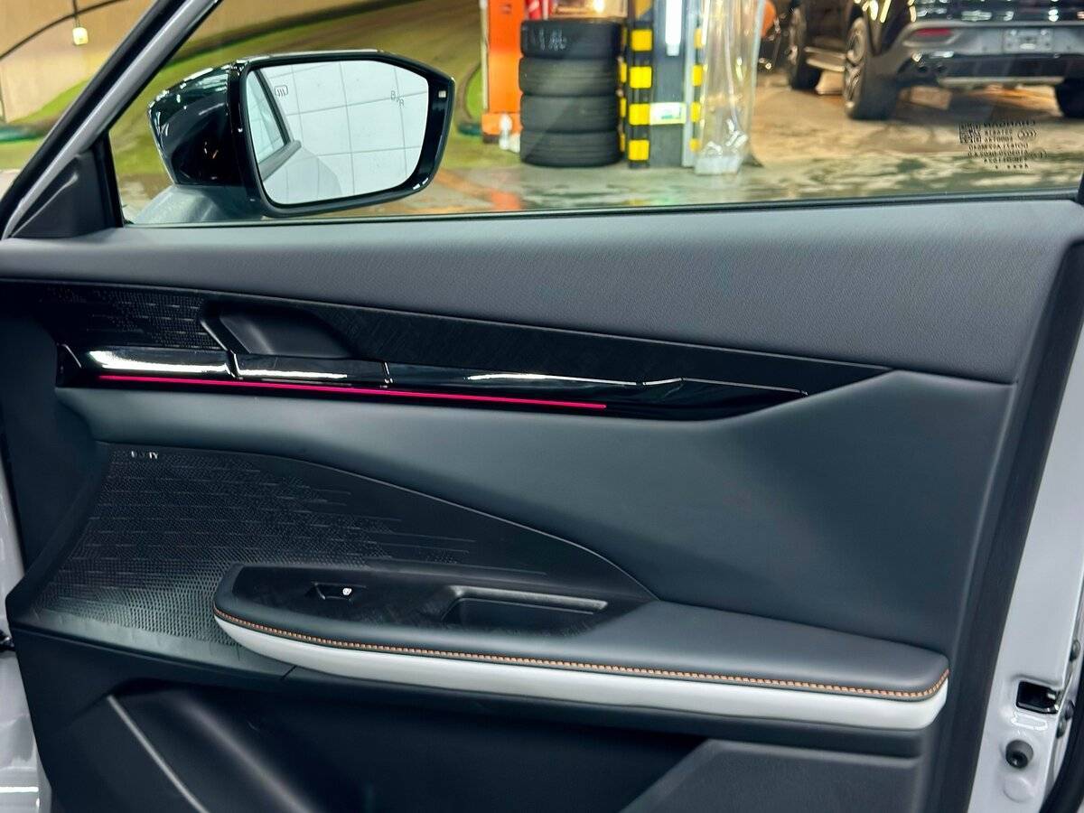 Changan UNI-V с пробегом — 2024 год. Фото: #12