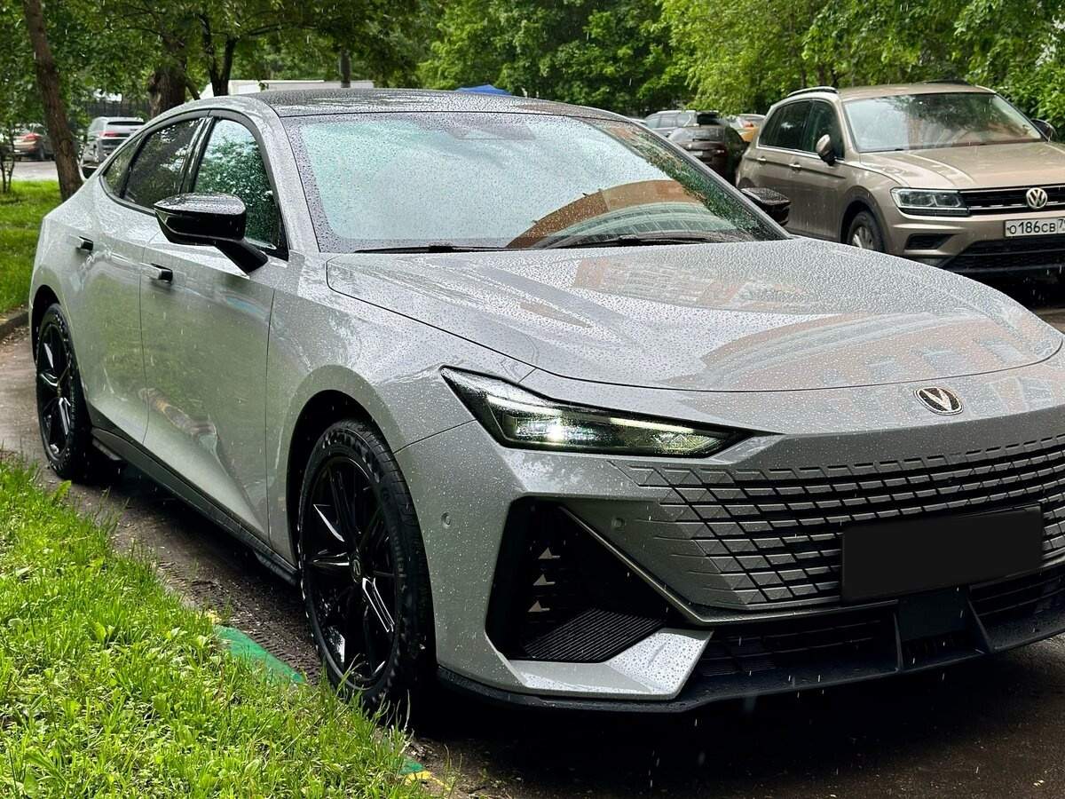 Changan UNI-V с пробегом — 2024 год. Фото: #15