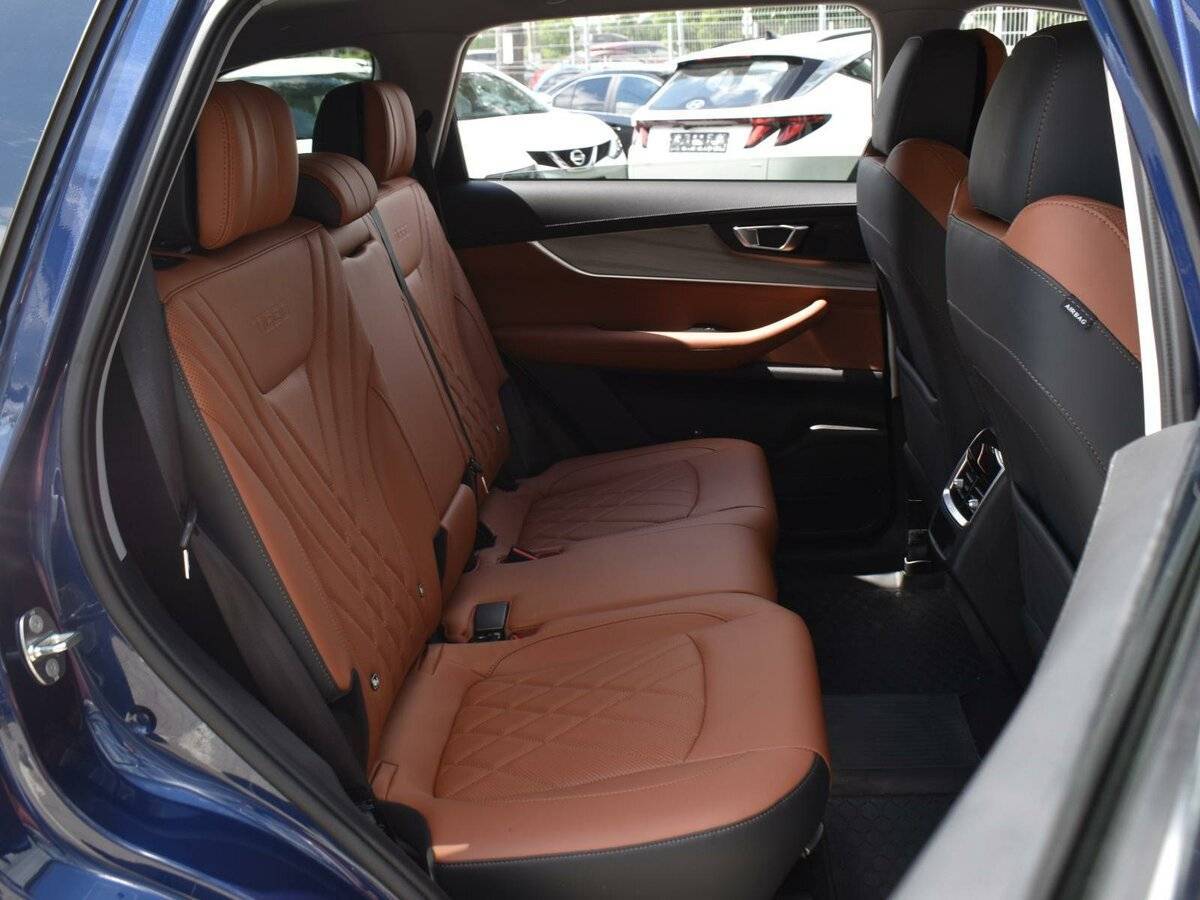 Chery Tiggo 8 Pro Max с пробегом — 2023 год. Фото: #6