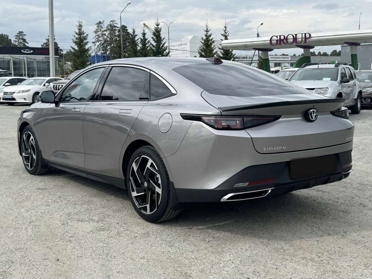 Changan Lamore с пробегом — 2024 год. Фото: #3