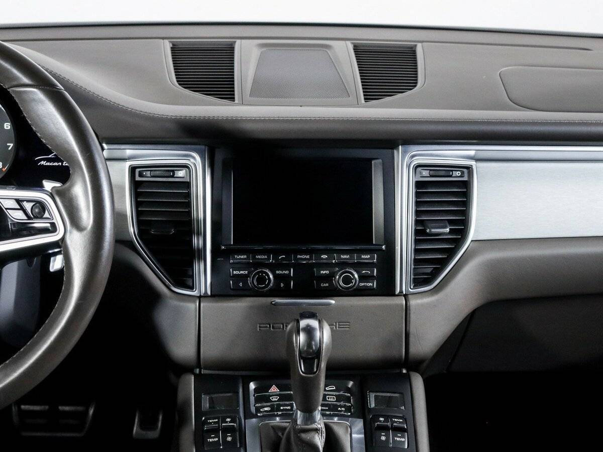 Porsche Macan с пробегом — 2014 год. Фото: #9