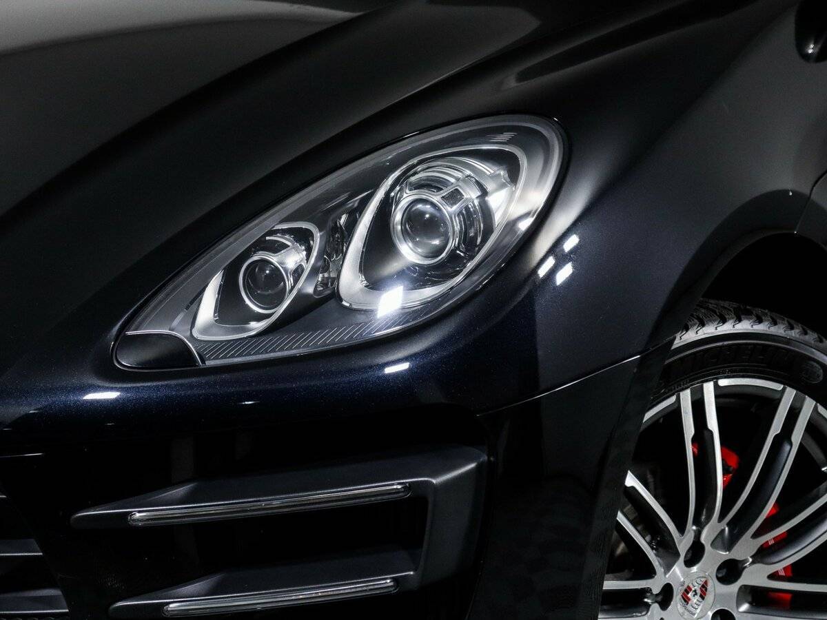 Porsche Macan с пробегом — 2014 год. Фото: #12