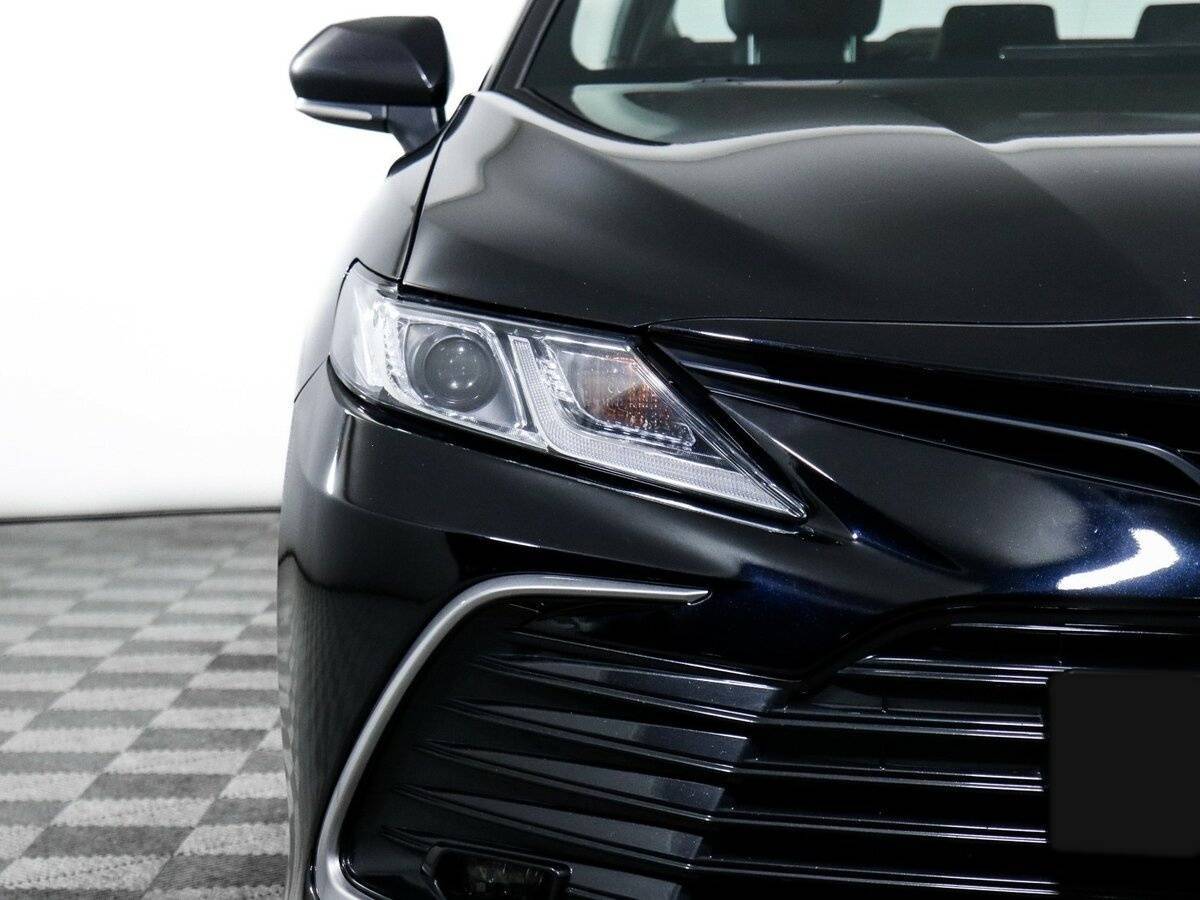 Toyota Camry с пробегом — 2021 год. Фото: #14