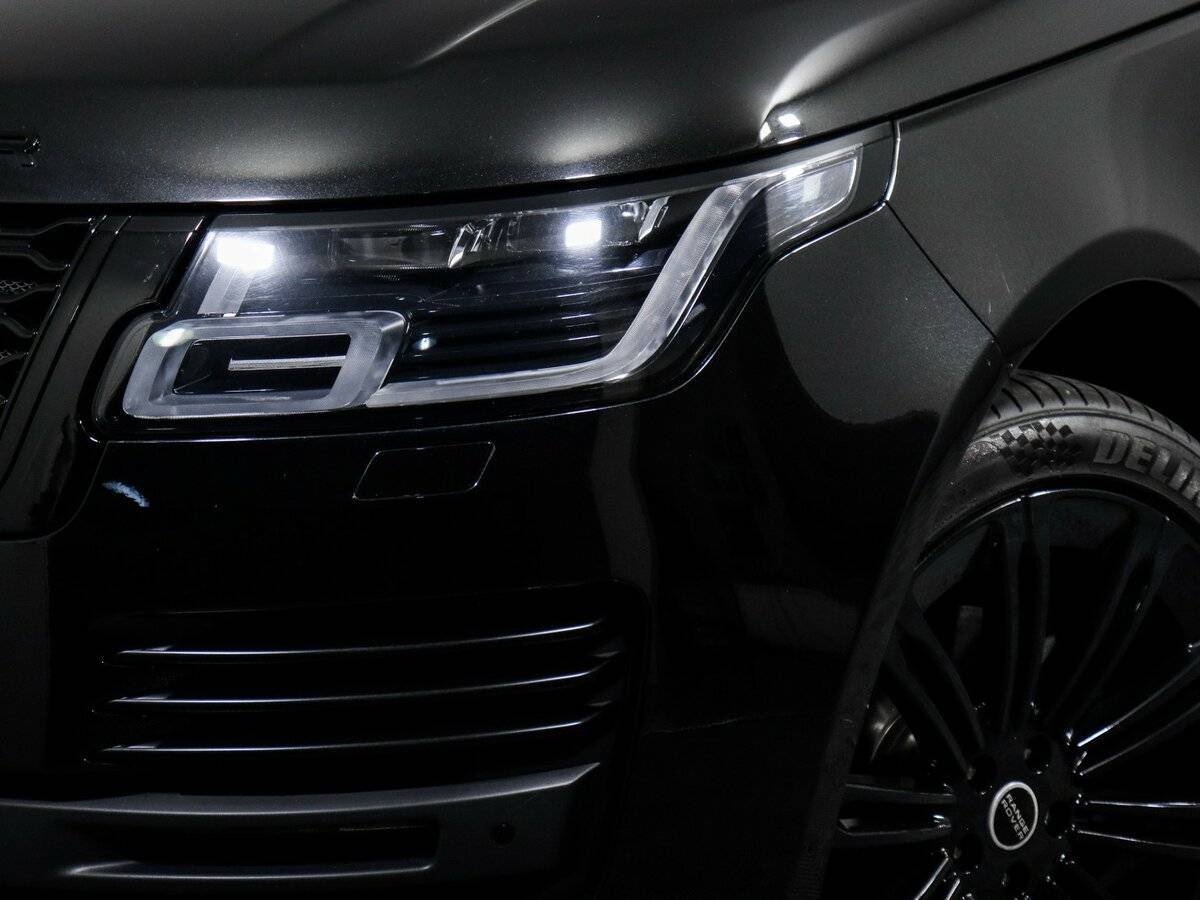 Land Rover Range Rover с пробегом — 2018 год. Фото: #12