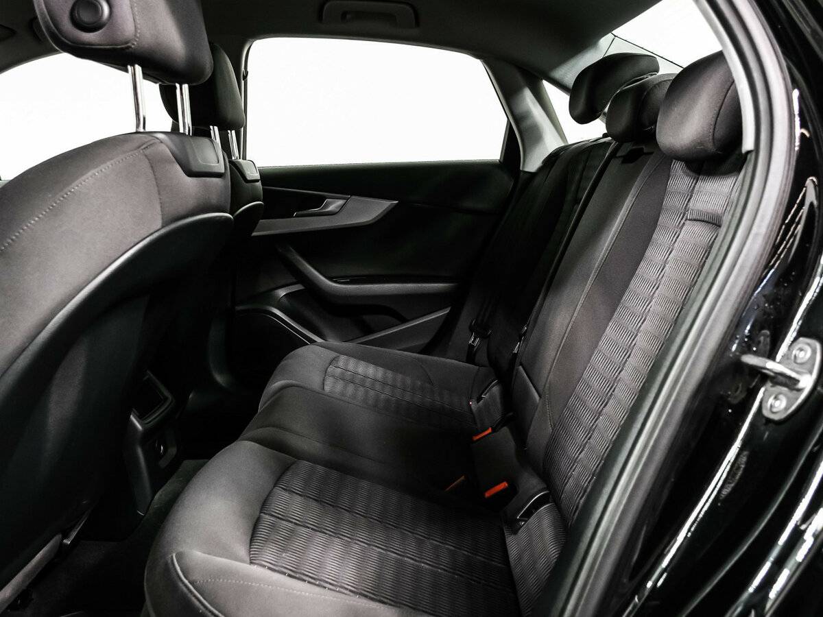 Audi A4 с пробегом — 2015 год. Фото: #11