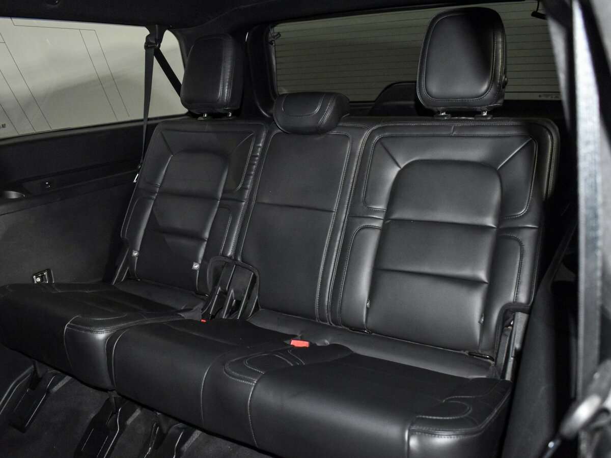 Lincoln Navigator с пробегом — 2018 год. Фото: #12