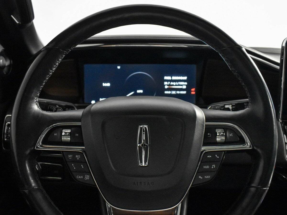 Lincoln Navigator с пробегом — 2018 год. Фото: #22