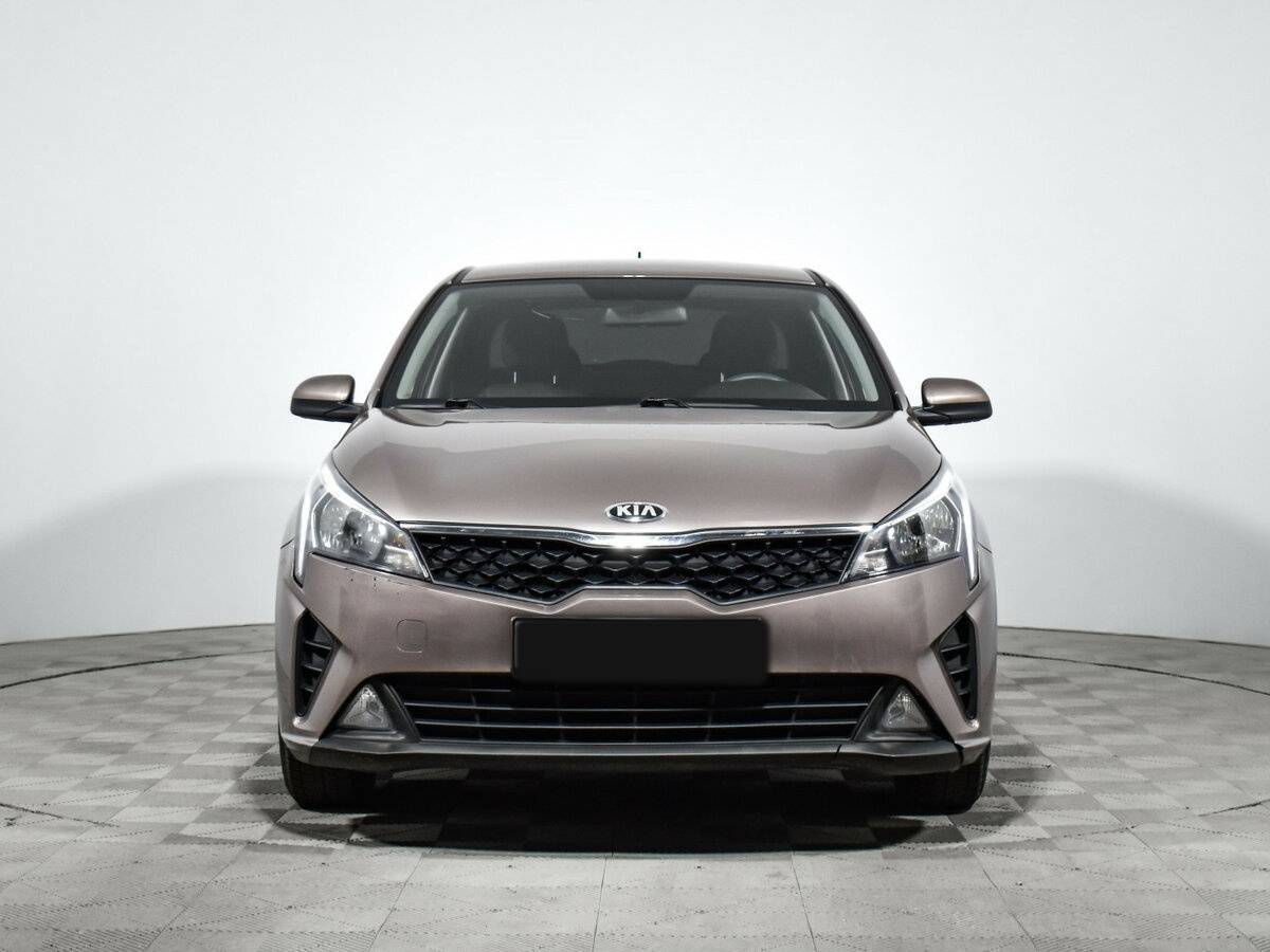 Kia Rio с пробегом — 2020 год. Фото: #1