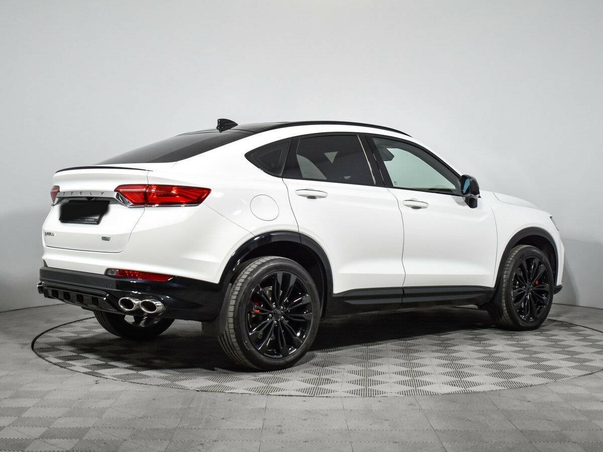 Geely Tugella с пробегом — 2024 год. Фото: #4