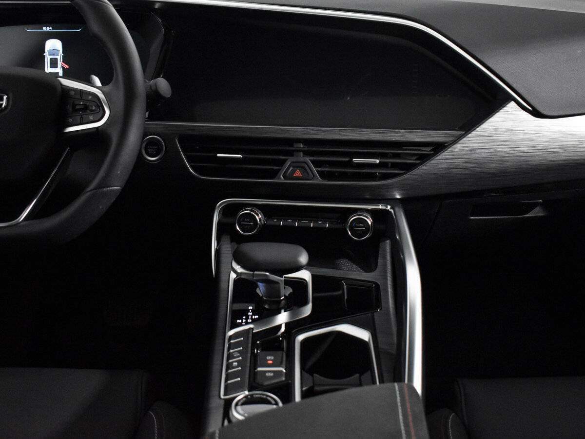 Geely Tugella с пробегом — 2024 год. Фото: #14