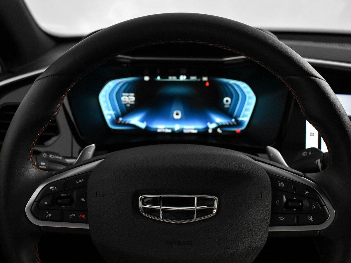 Geely Tugella с пробегом — 2024 год. Фото: #20