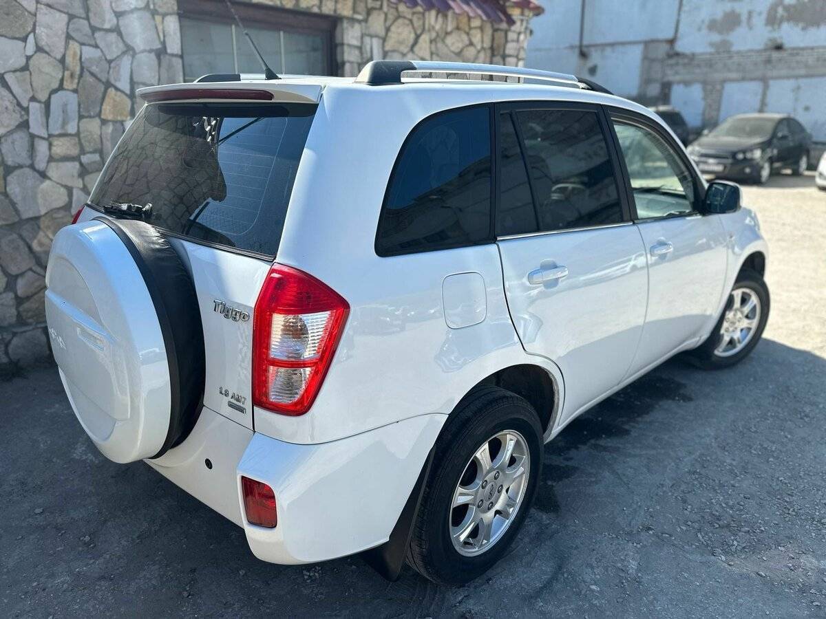 Chery Tiggo (T11) с пробегом — 2015 год. Фото: #4