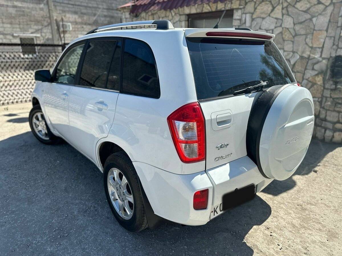 Chery Tiggo (T11) с пробегом — 2015 год. Фото: #7