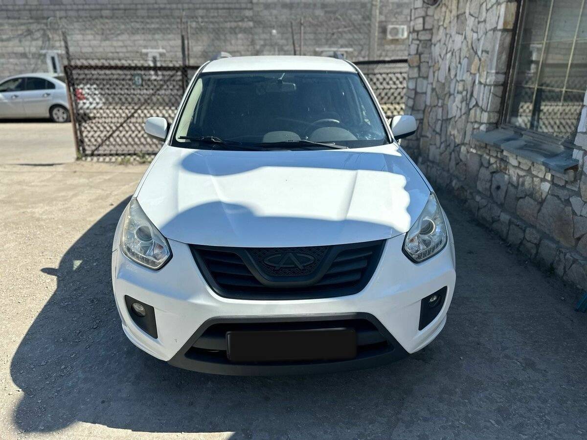 Chery Tiggo (T11) с пробегом — 2015 год. Фото: #8