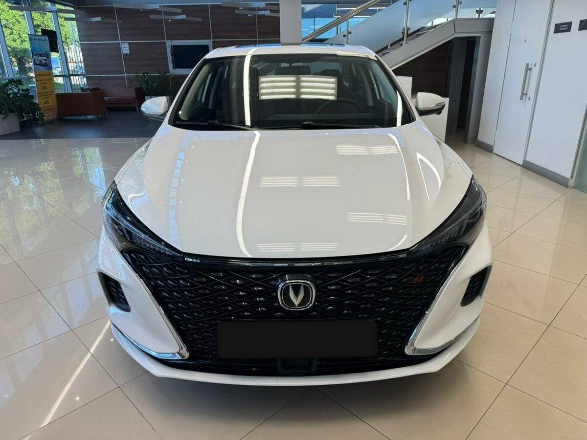 Changan Eado Plus с пробегом — 2023 год. Фото: #1