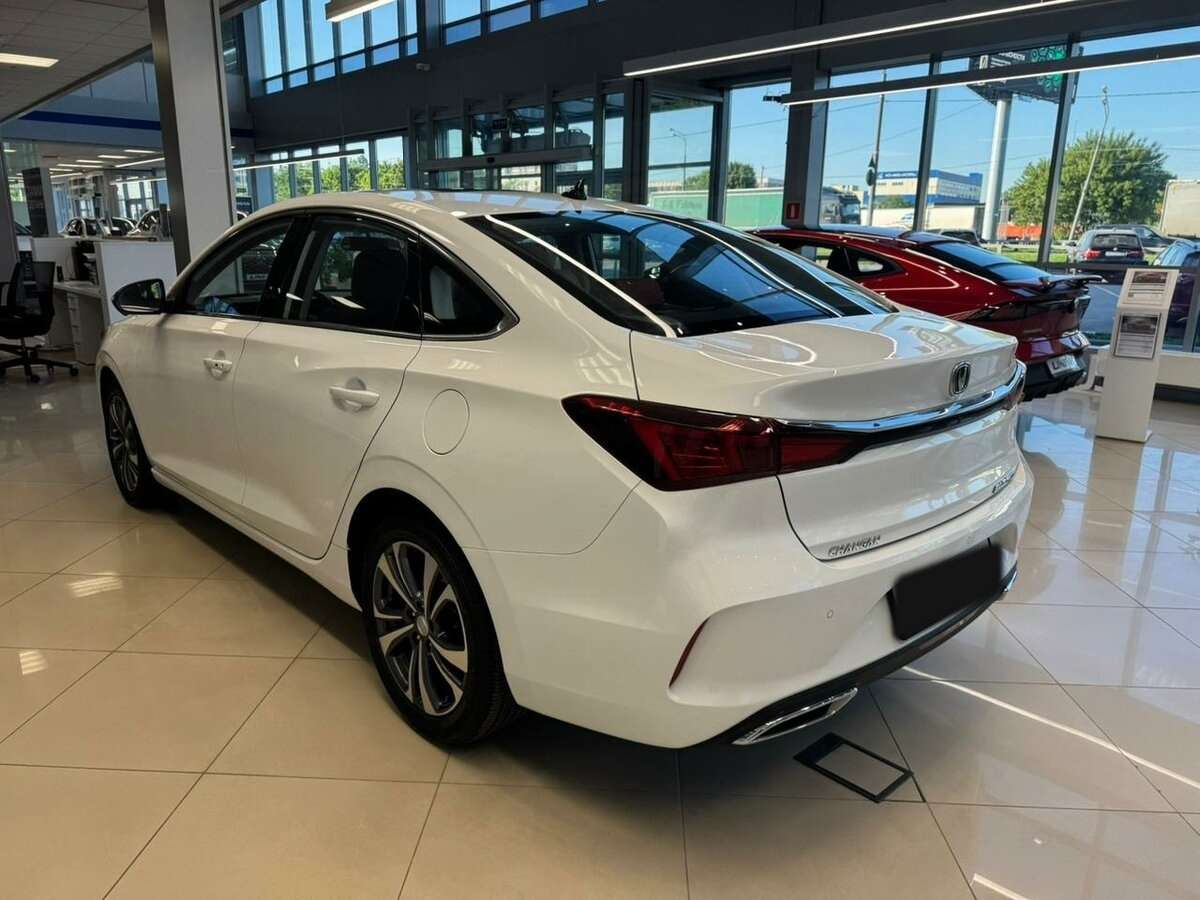 Changan Eado Plus с пробегом — 2023 год. Фото: #3