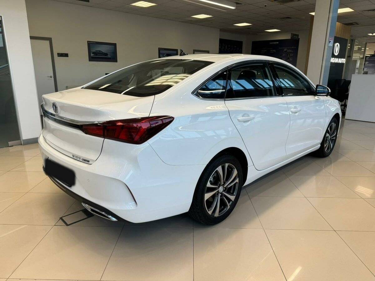 Changan Eado Plus с пробегом — 2023 год. Фото: #5