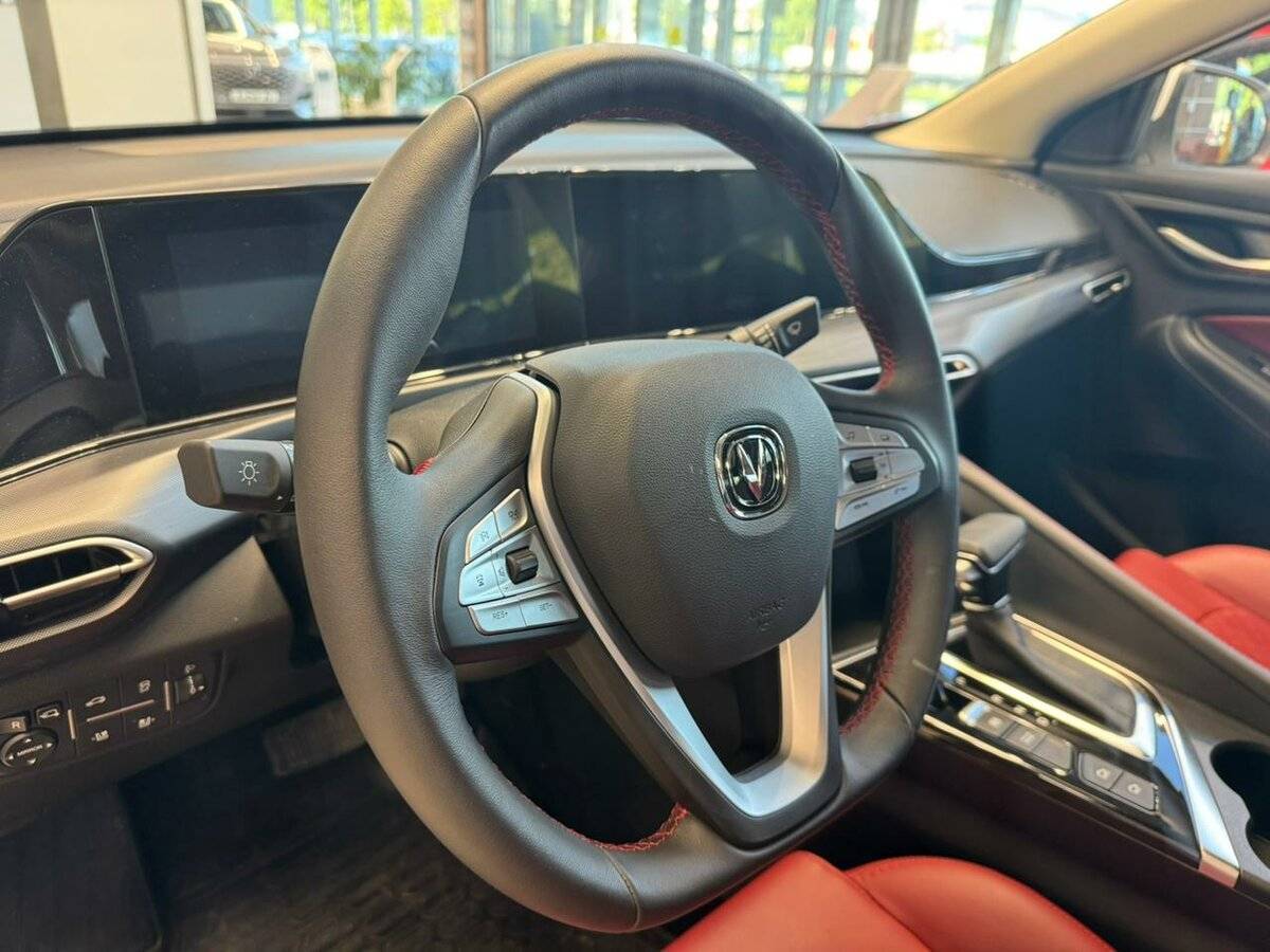 Changan Eado Plus с пробегом — 2023 год. Фото: #14