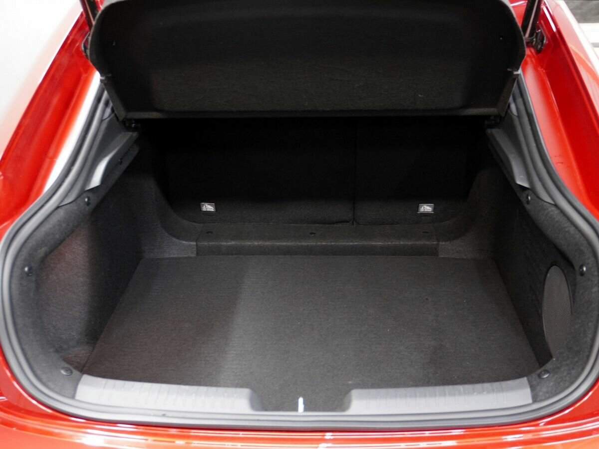 Changan UNI-V с пробегом — 2023 год. Фото: #8