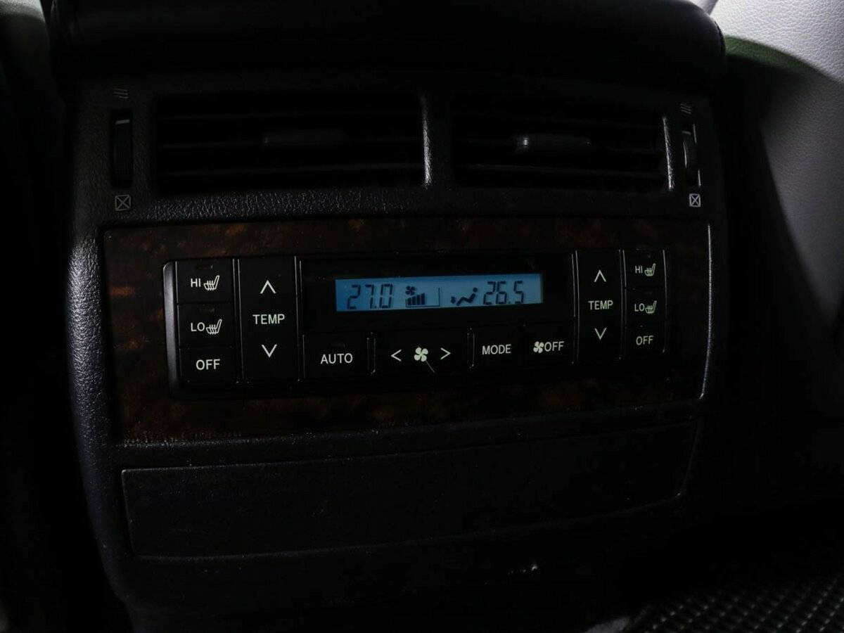 Toyota Land Cruiser с пробегом — 2008 год. Фото: #21